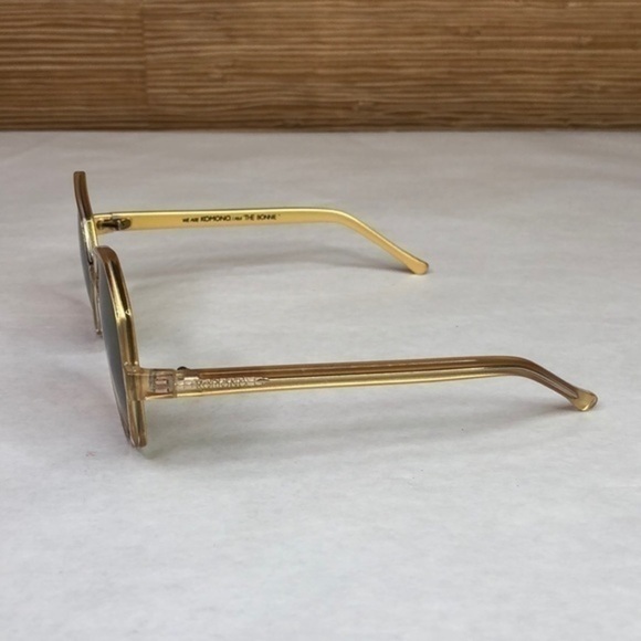 KOMONO Bonnie Clear Gold Sunglasses NEW Geometric Oversized - Picture 8 of 12